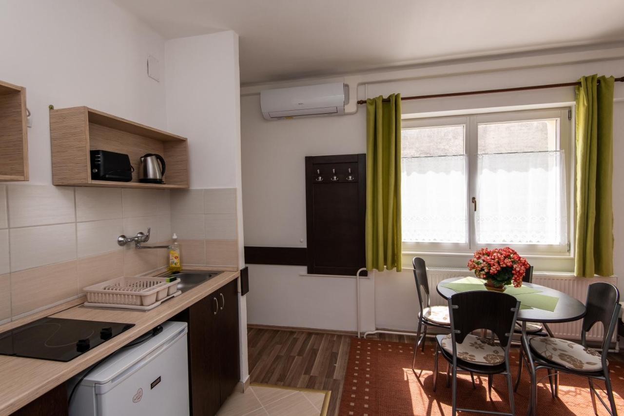 Hello Apartmanhaz Sopron Extérieur photo