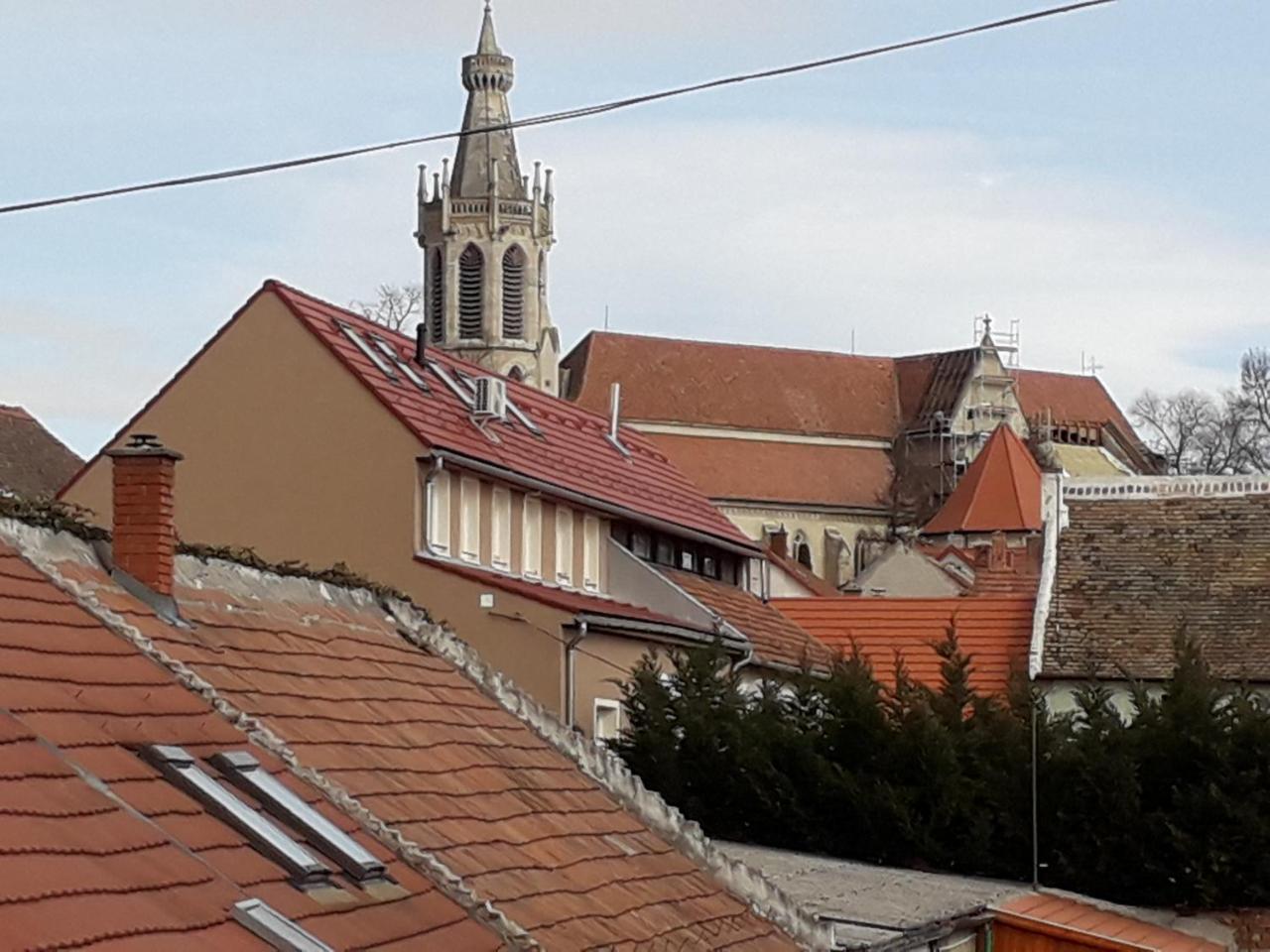 Hello Apartmanhaz Sopron Extérieur photo